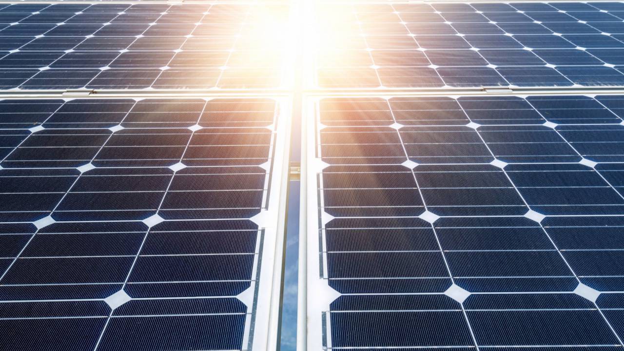 Panele Bifacial, specyfika montażu i zastosowanie